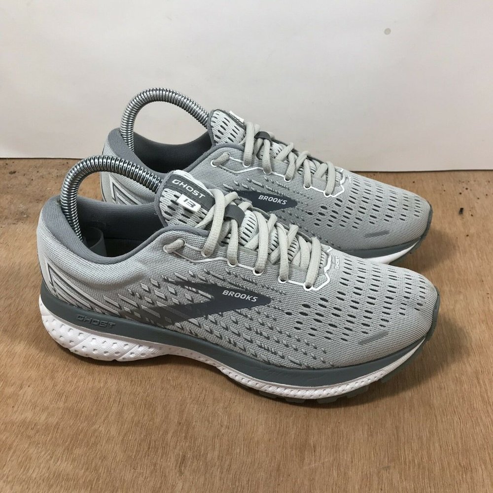 Brooks Womens Ghost 13 Grey Running Shoes Sneakers Size 7 B